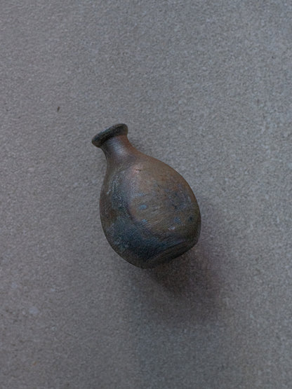 Antique Bizen Ware Mini Vase 3