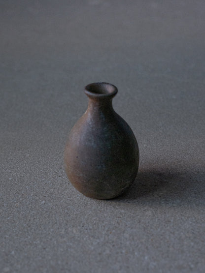 Antique Bizen Ware Mini Vase 3