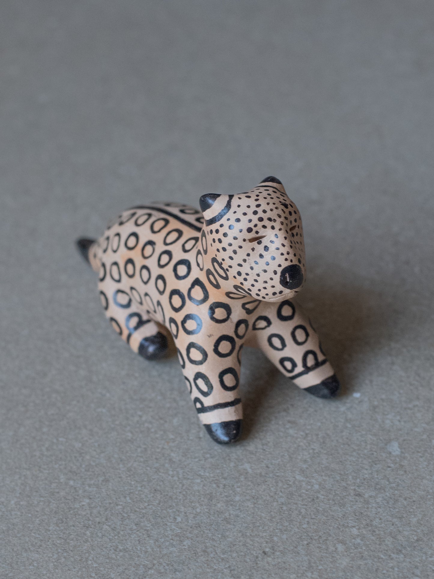 Karajá Ceramic Sculpture - Jaguar II