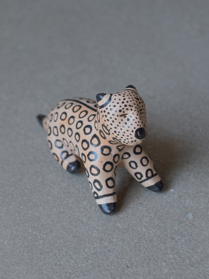 Karajá Ceramic Sculpture - Jaguar II