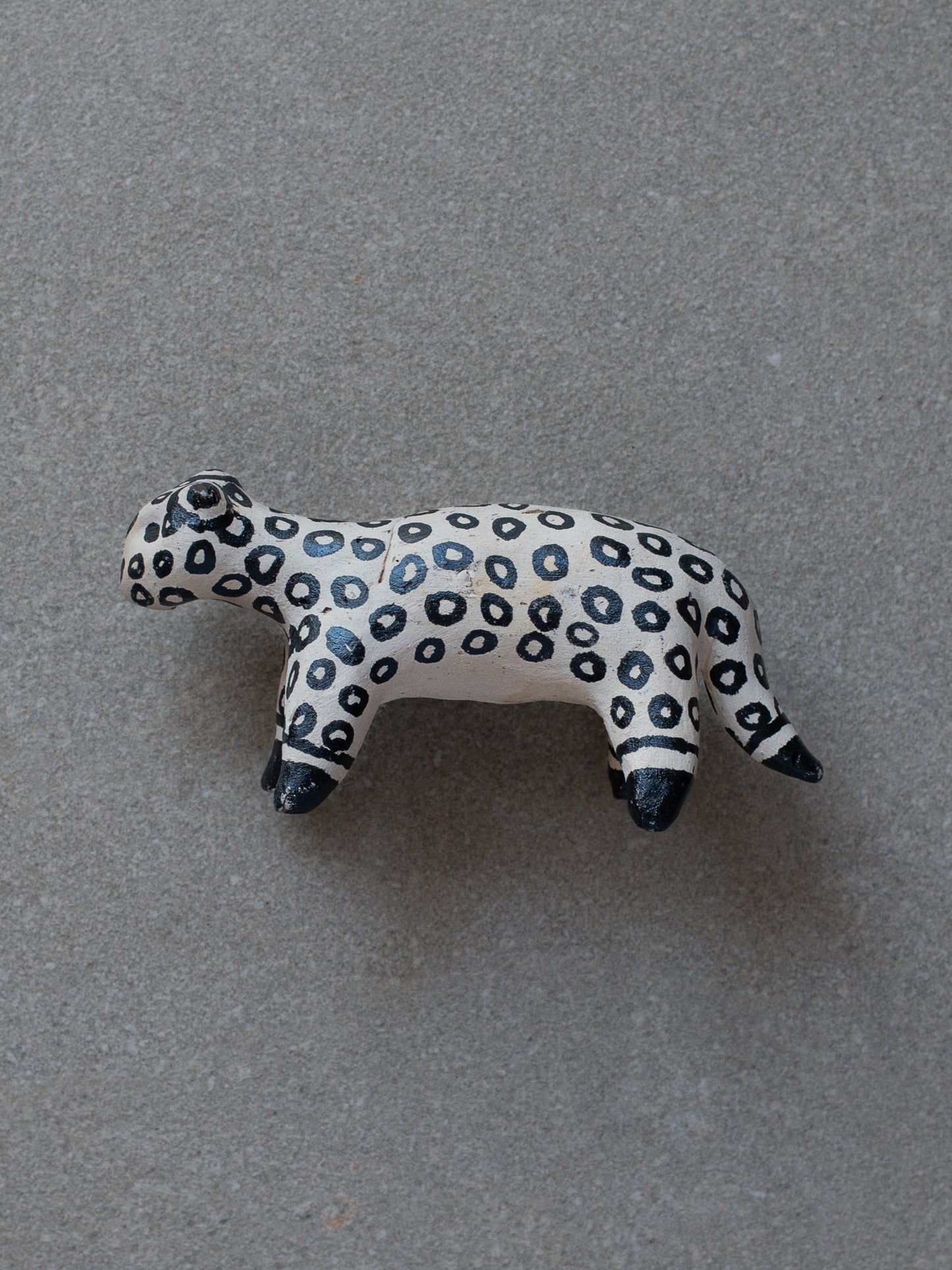 Karajá Ceramic Sculpture - Jaguar