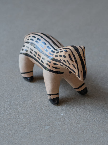 Karajá Ceramic Sculpture - Medium Tapir